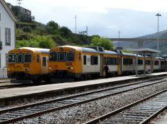 
CP DMUs '054' and '057' at Regua Station, April 2012